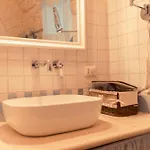 B&B Trulli Nel Centro Storico Di 4*