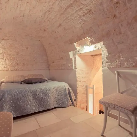 Trulli Nel Centro Storico Di Bed & Breakfast 4*