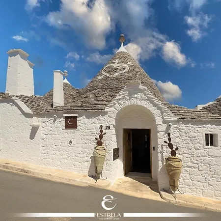 Estrela - Trullo Benessere Nel Centro Storico Di - Bed & Breakfast 2*