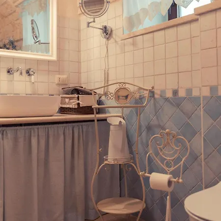 Bed & Breakfast Estrela - Trullo Benessere Nel Centro Storico Di -